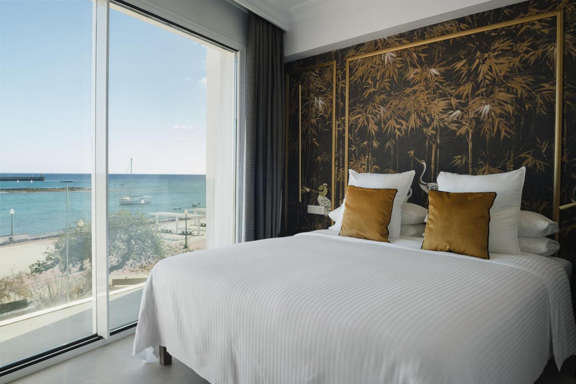 Blue Marina Suites - Boutique Apartments Arrecife  Eksteriør billede
