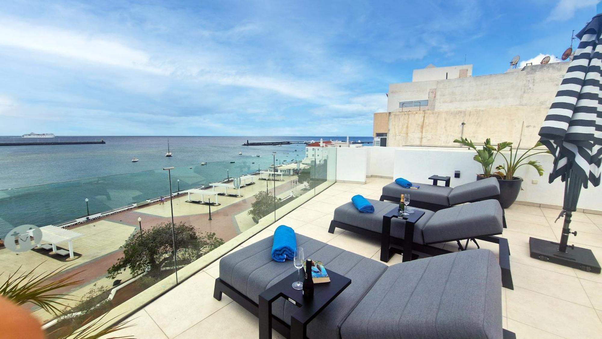 Blue Marina Suites - Boutique Apartments Arrecife  Eksteriør billede