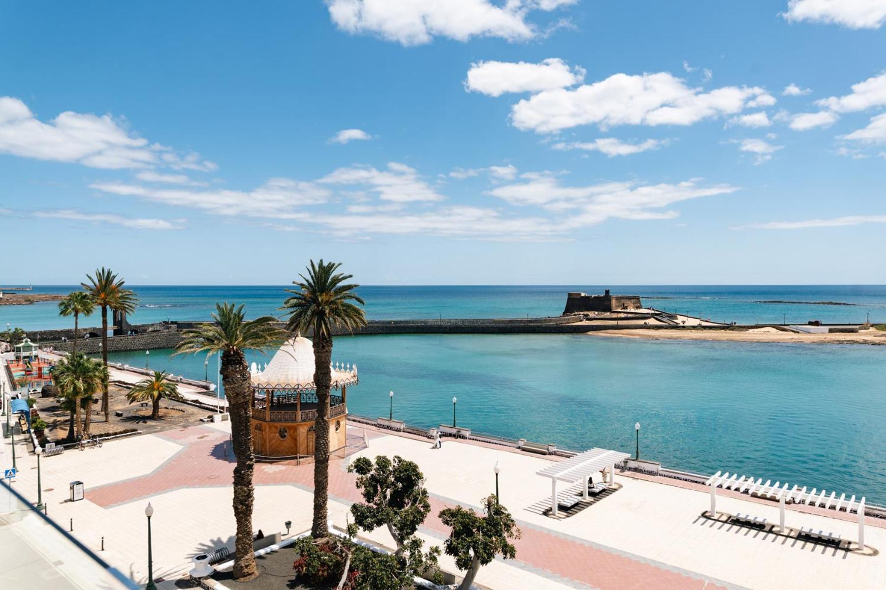 Blue Marina Suites - Boutique Apartments Arrecife  Eksteriør billede